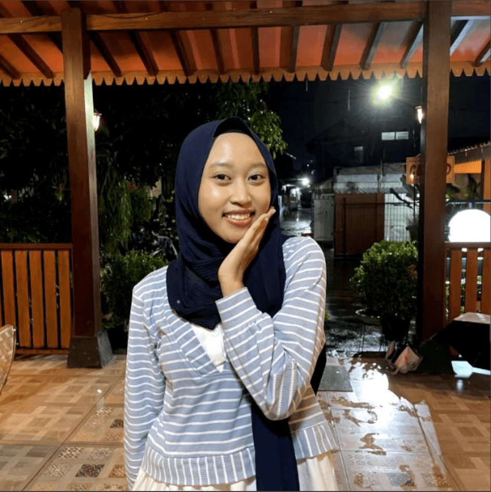 Intan Nur Aprilia
